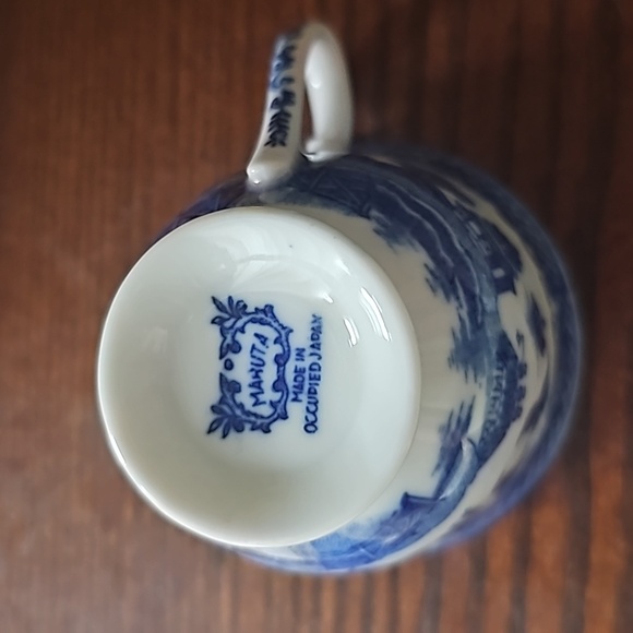 1940s Maruta Phoenix Small Japanese Tea Cup and Saucer with Stand - Picture 8 of 13